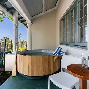 Stone - Camps Bay Village Kapstadt